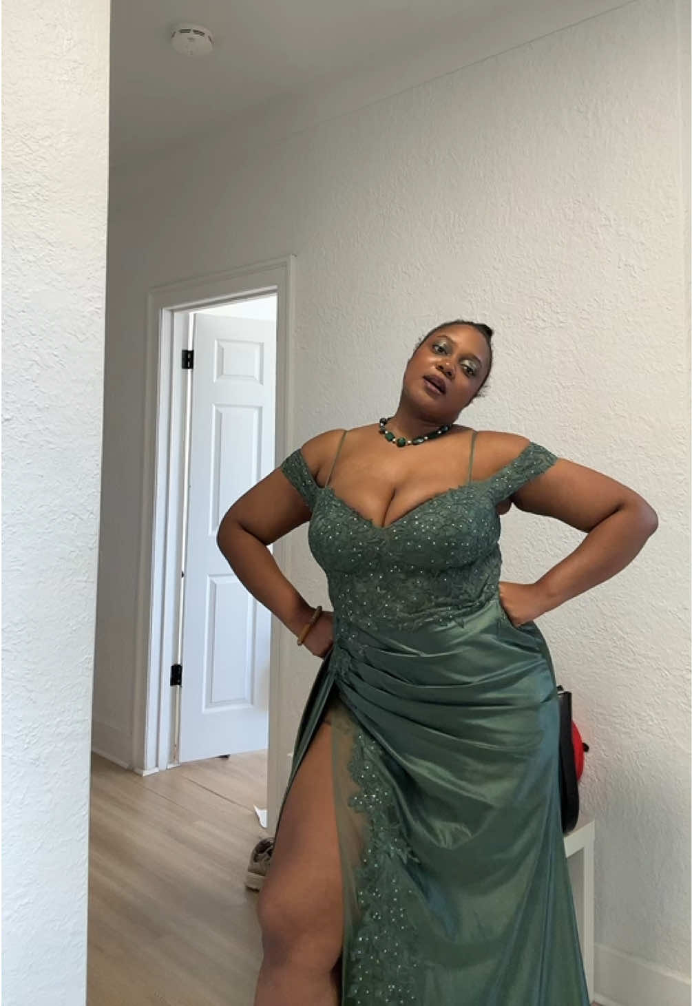 @audreypleasee