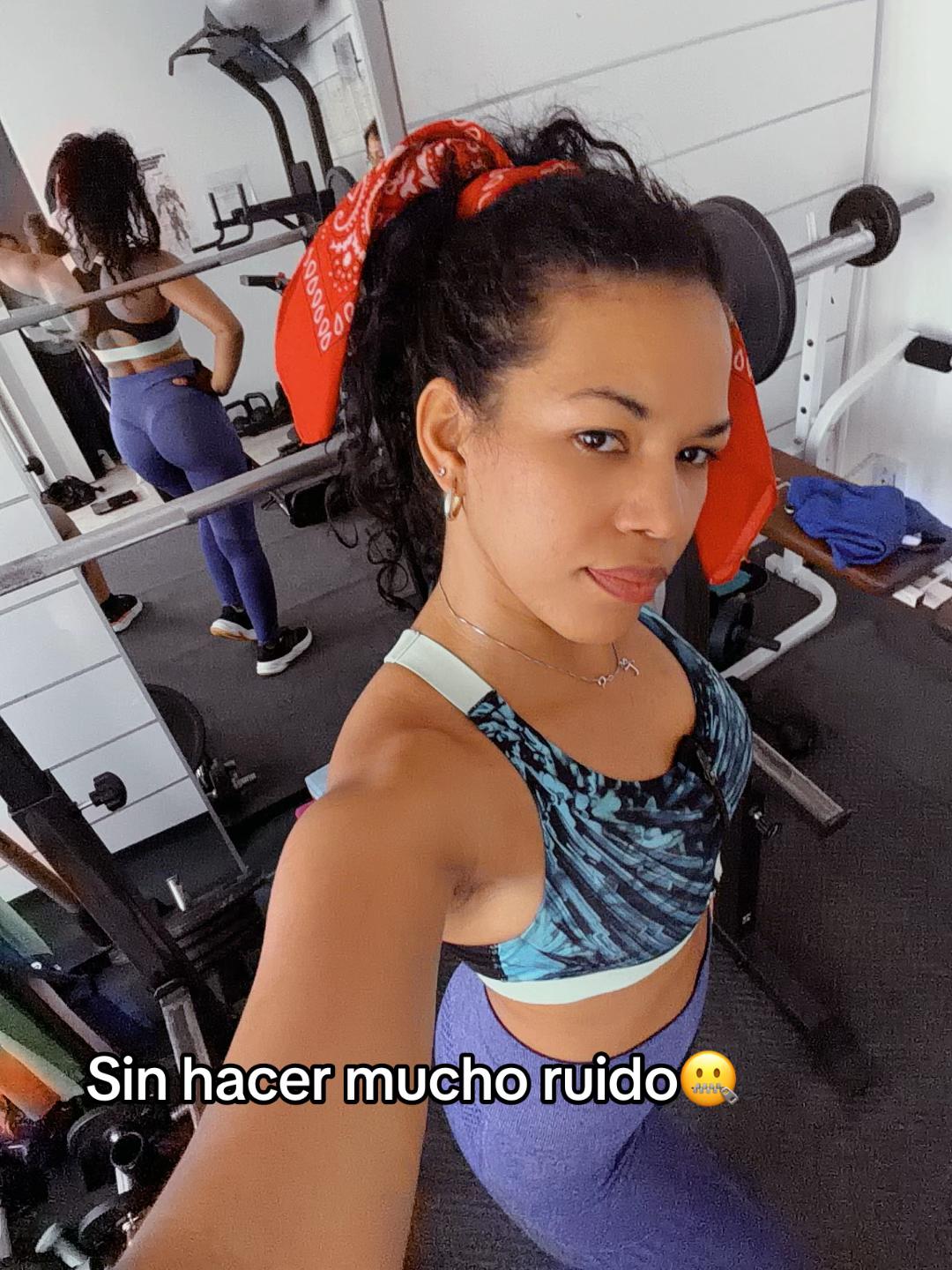 @Kamelya Ogando👑✨