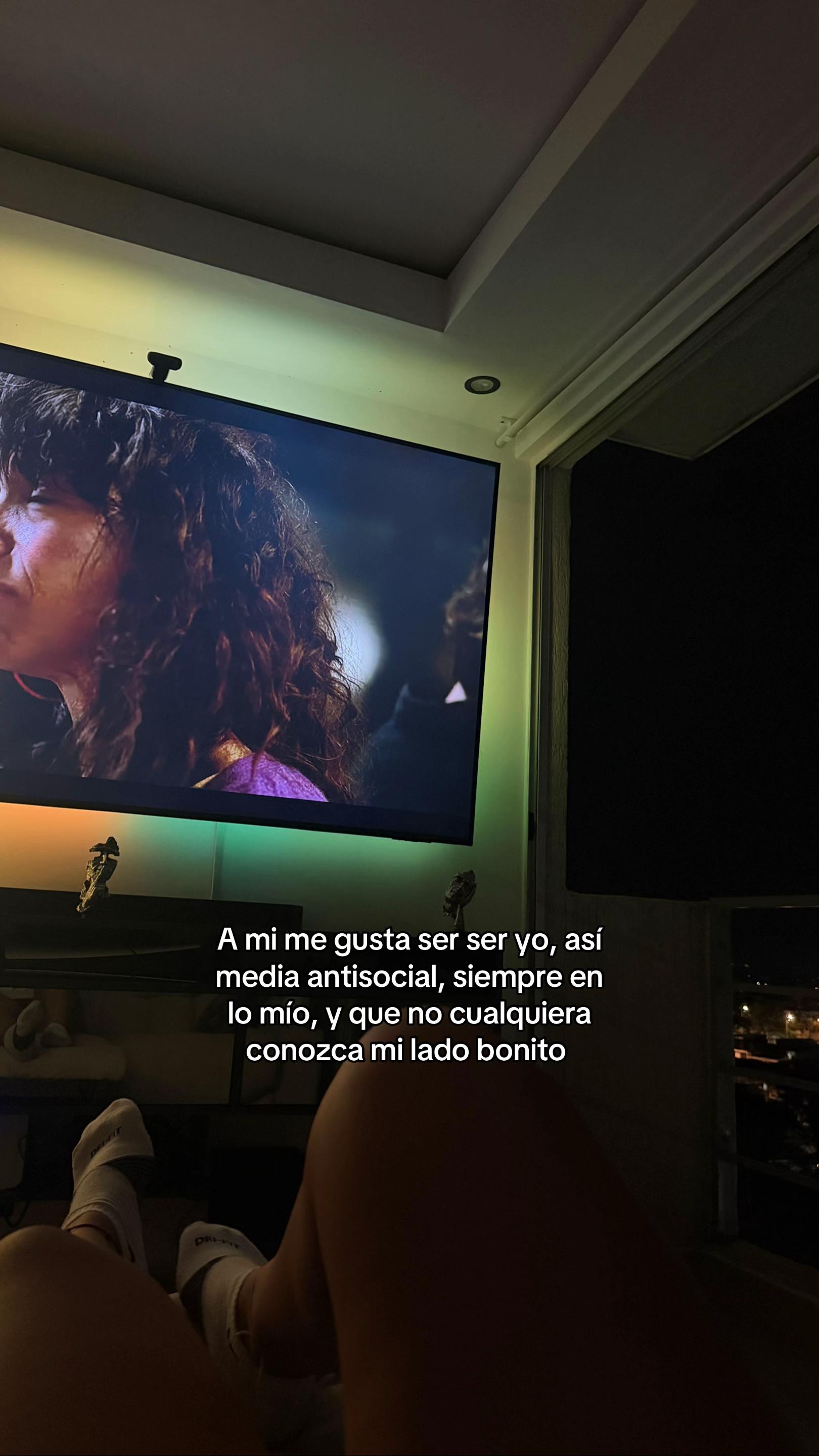@N A N A  🖤