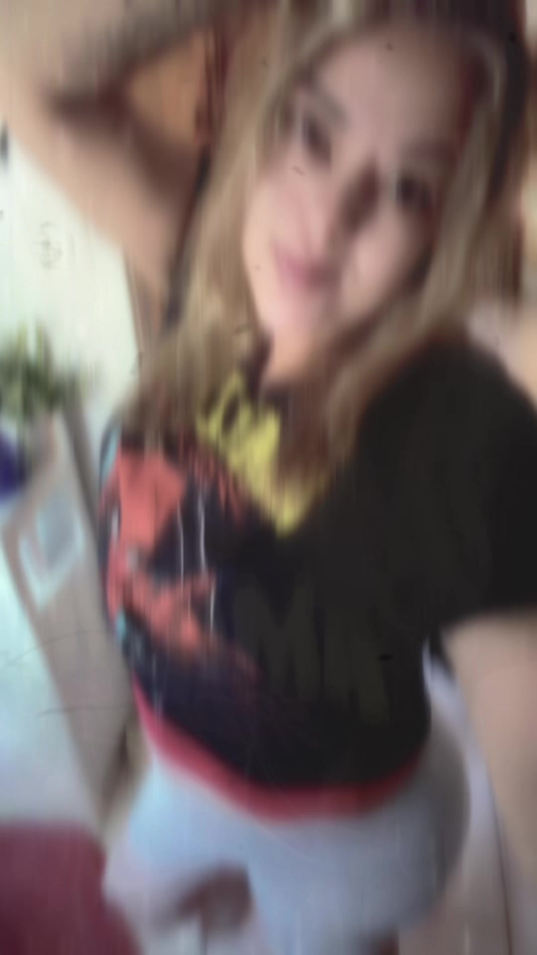 @PrettyMzVee559