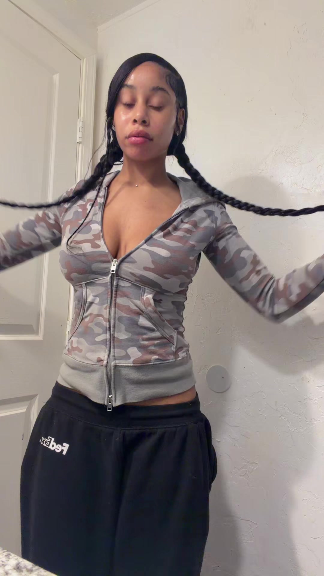 @mmaribabe