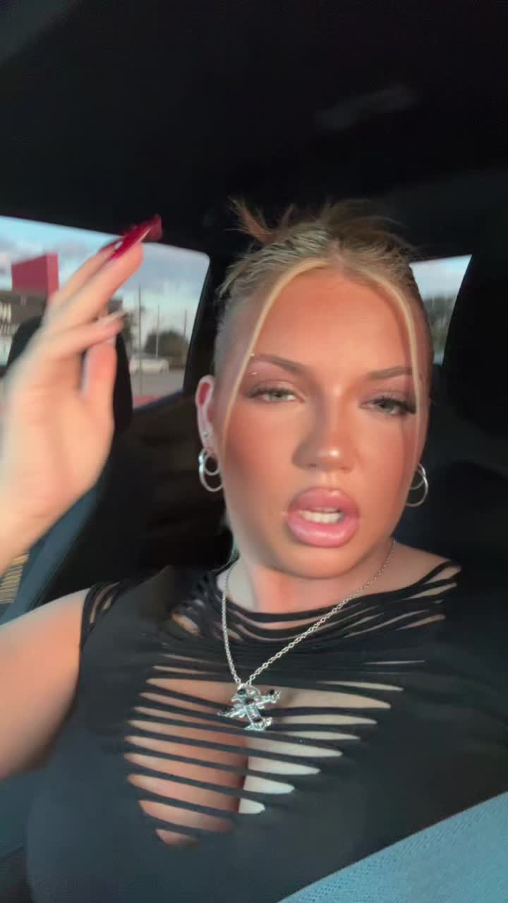 @onlygirlinthaworldd