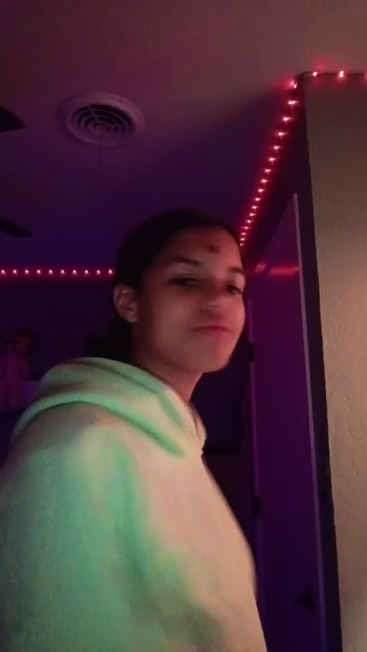 @Ria_DaGoat