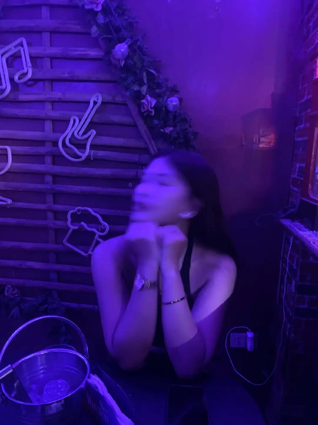 @elii.
