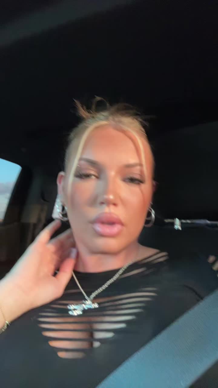 @onlygirlinthaworldd