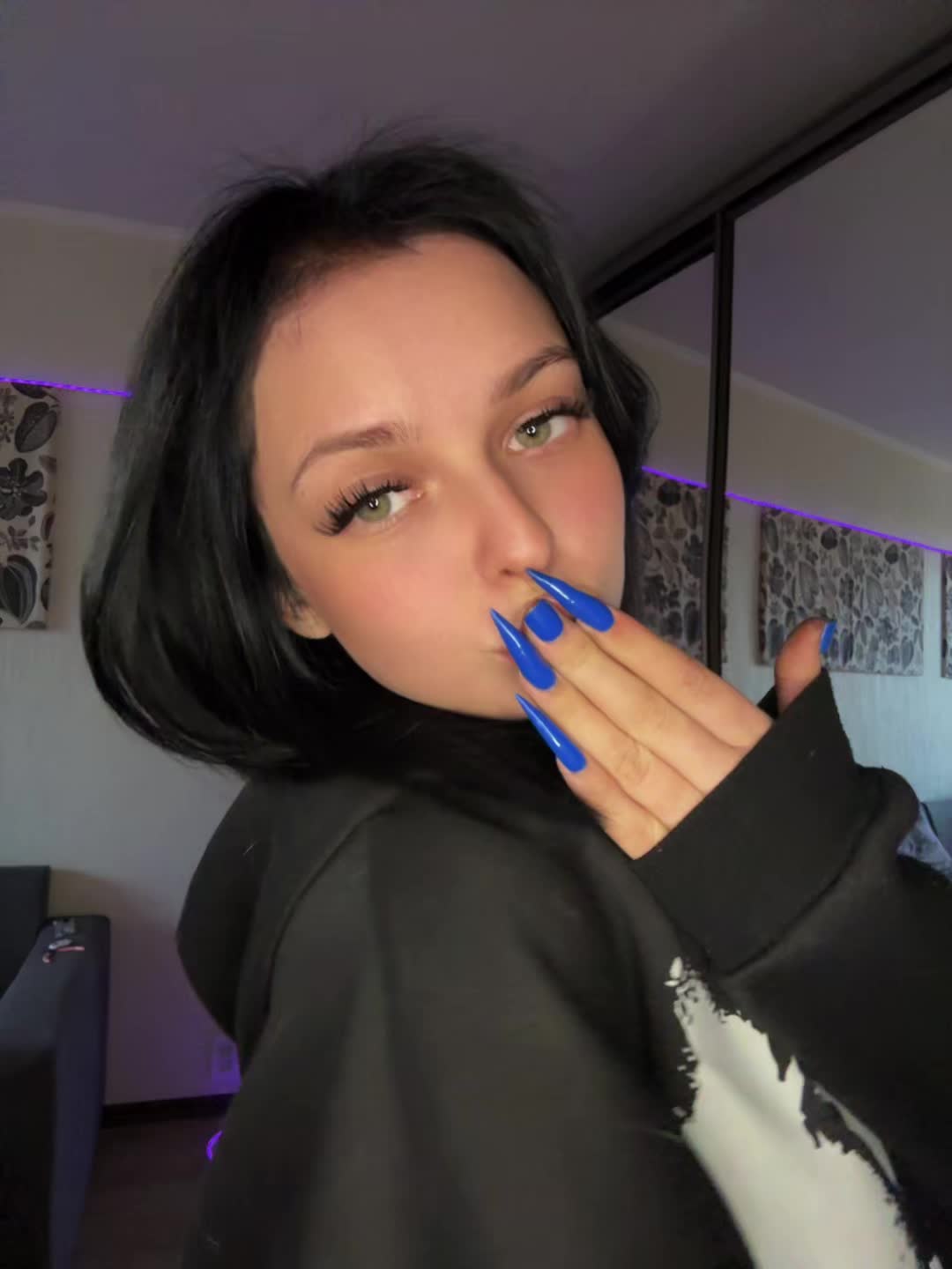 @oliis.ss