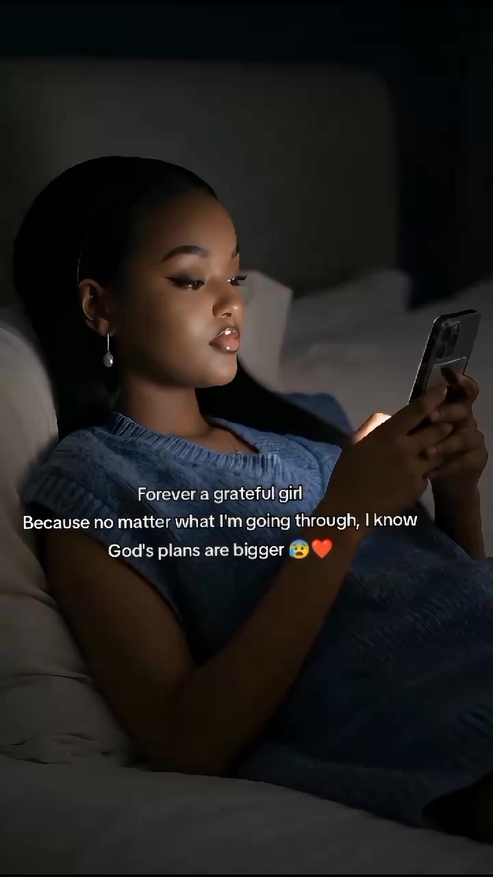 @Aisha 🦋🤎