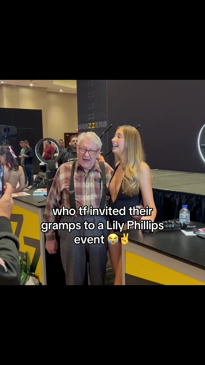 @Phillips Clips