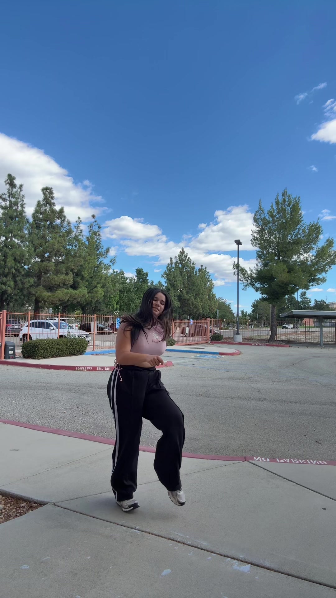 @melanie.raves