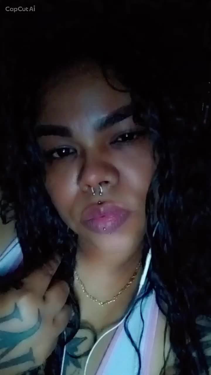 @Morena Morales