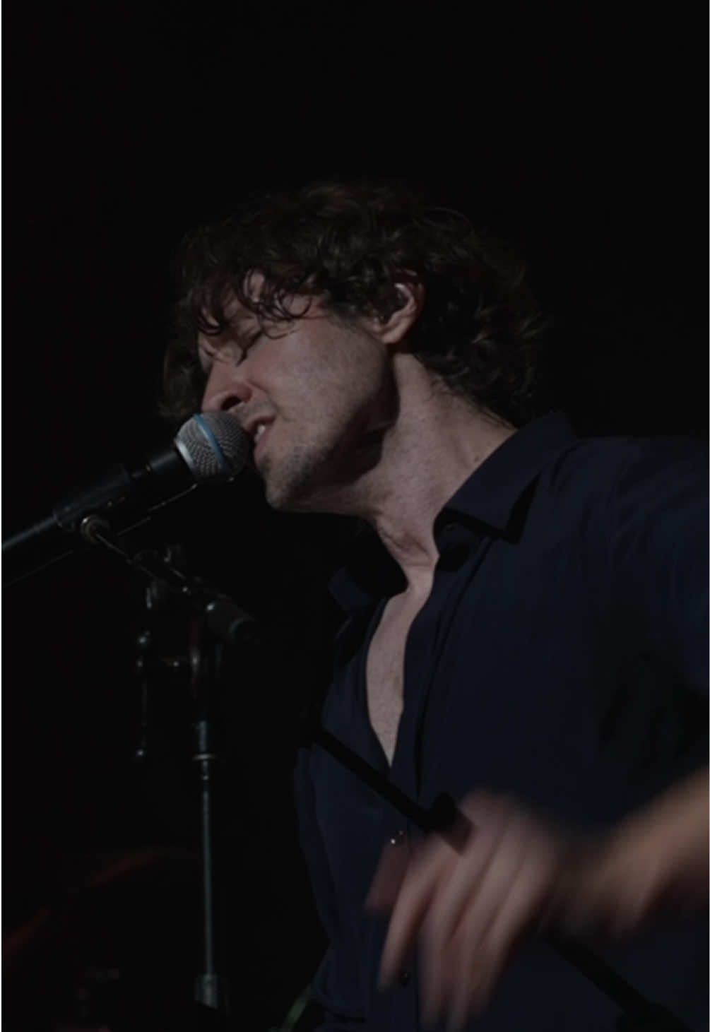 @Dean Lewis