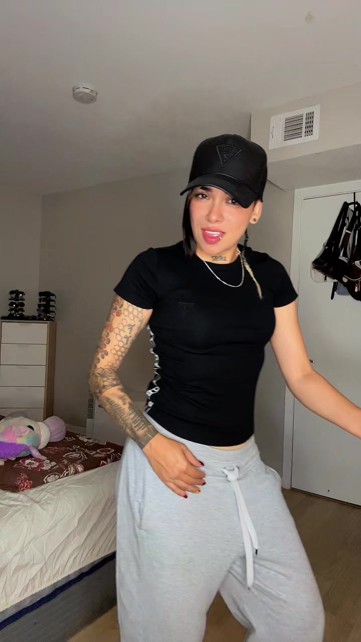 @Lucero Álvarez🚶🏼♀️➡️