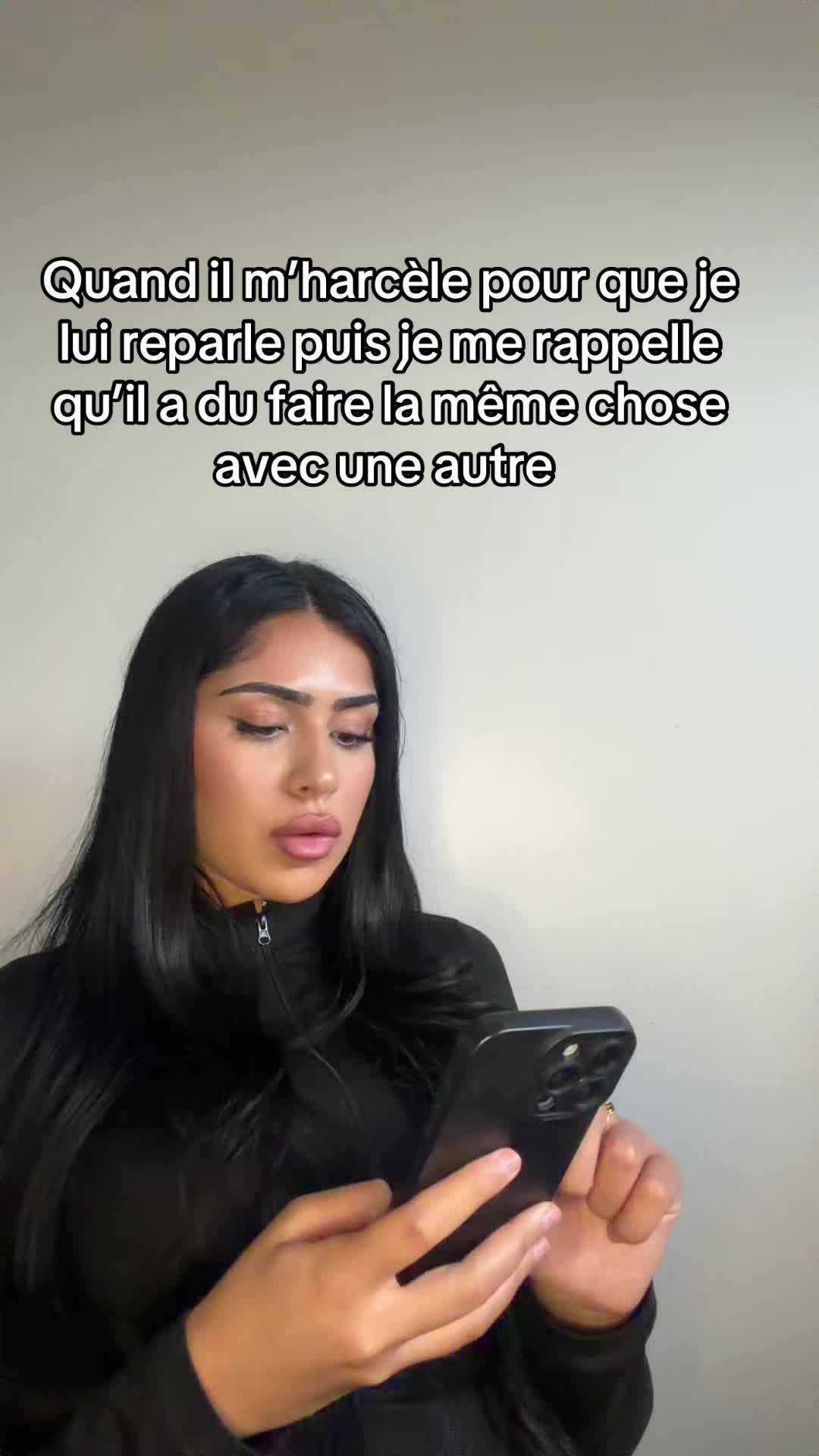 @San&acirc;a
