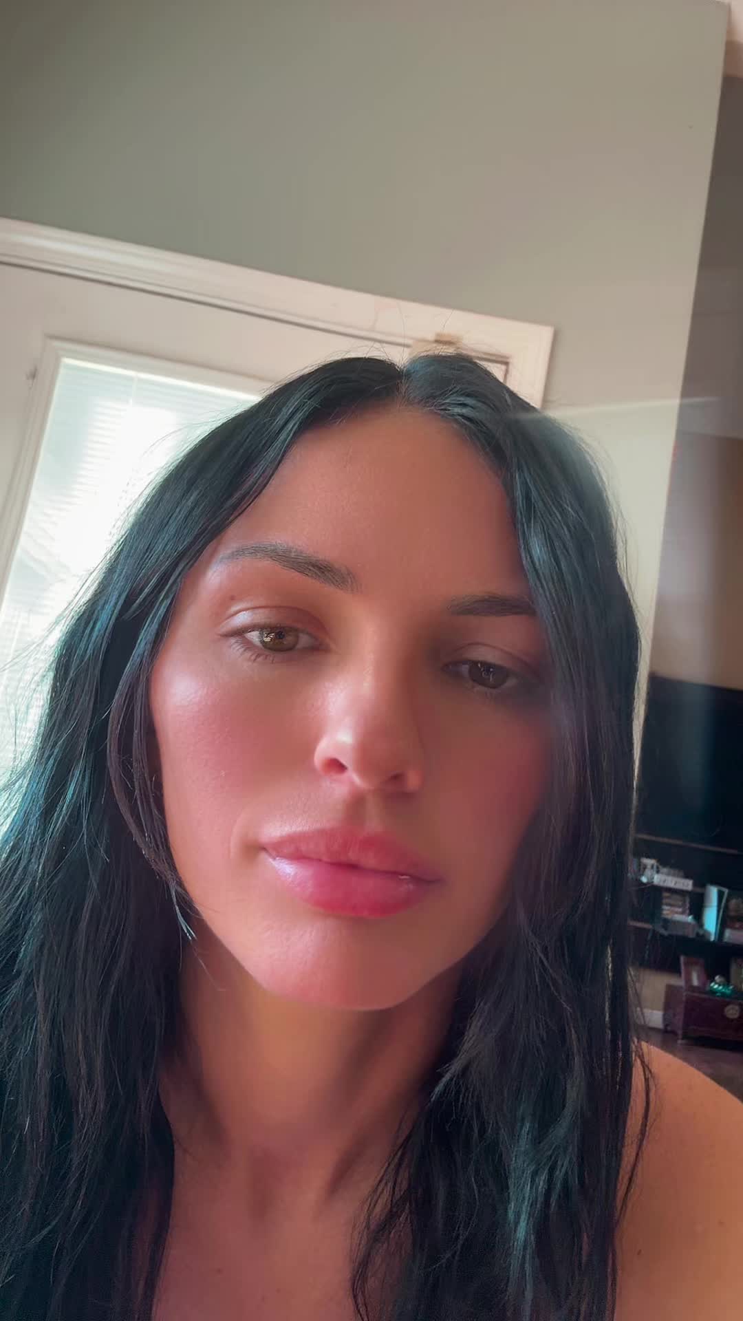 @𝒾𝒶𝓂𝓃𝒾𝒸𝒽𝑜𝓁𝑒𝓍𝑜