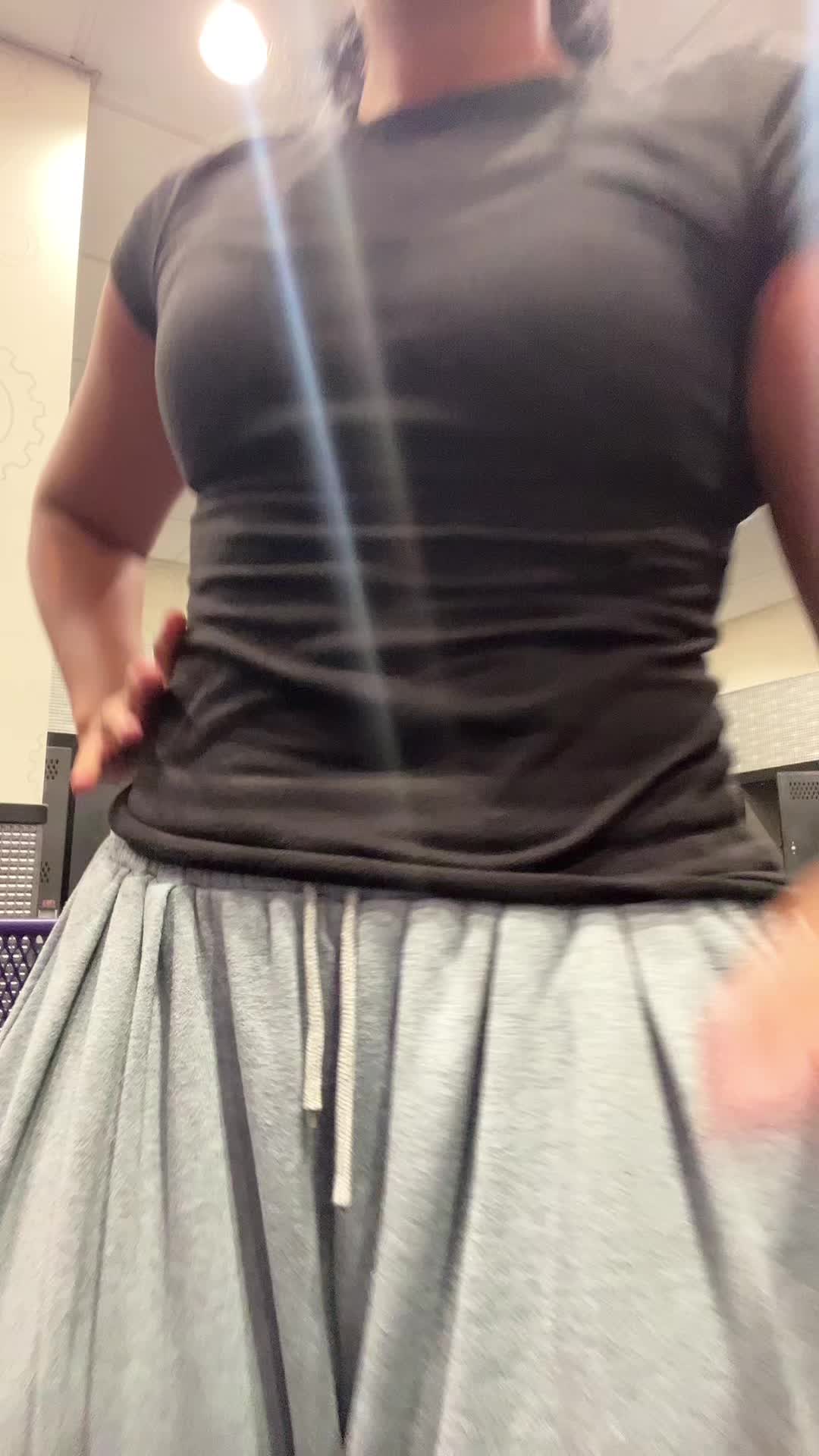 @peeblette