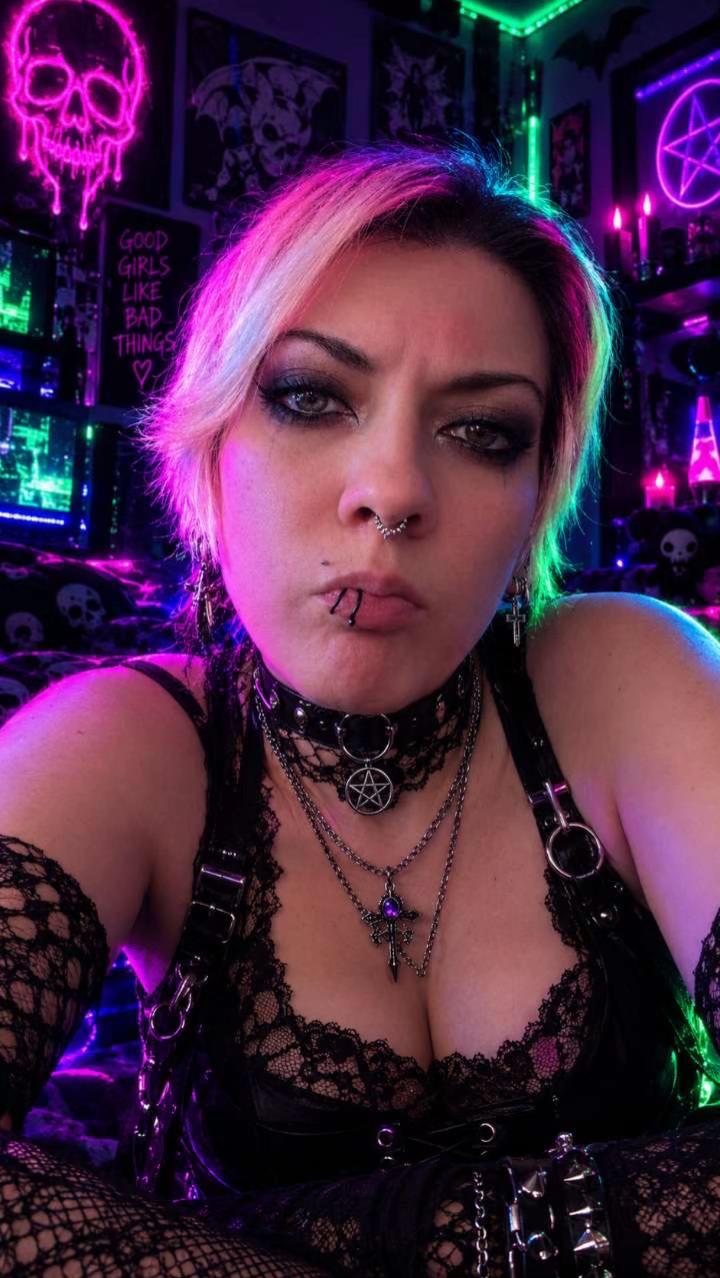 @Hex🩷