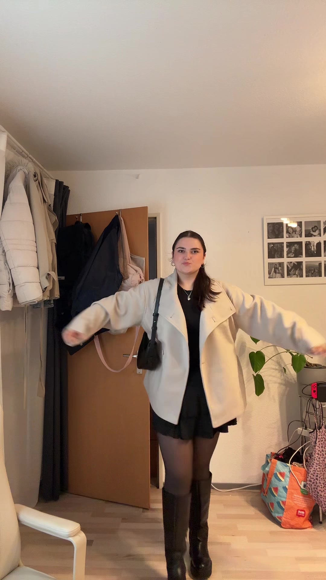 @kimleoniee