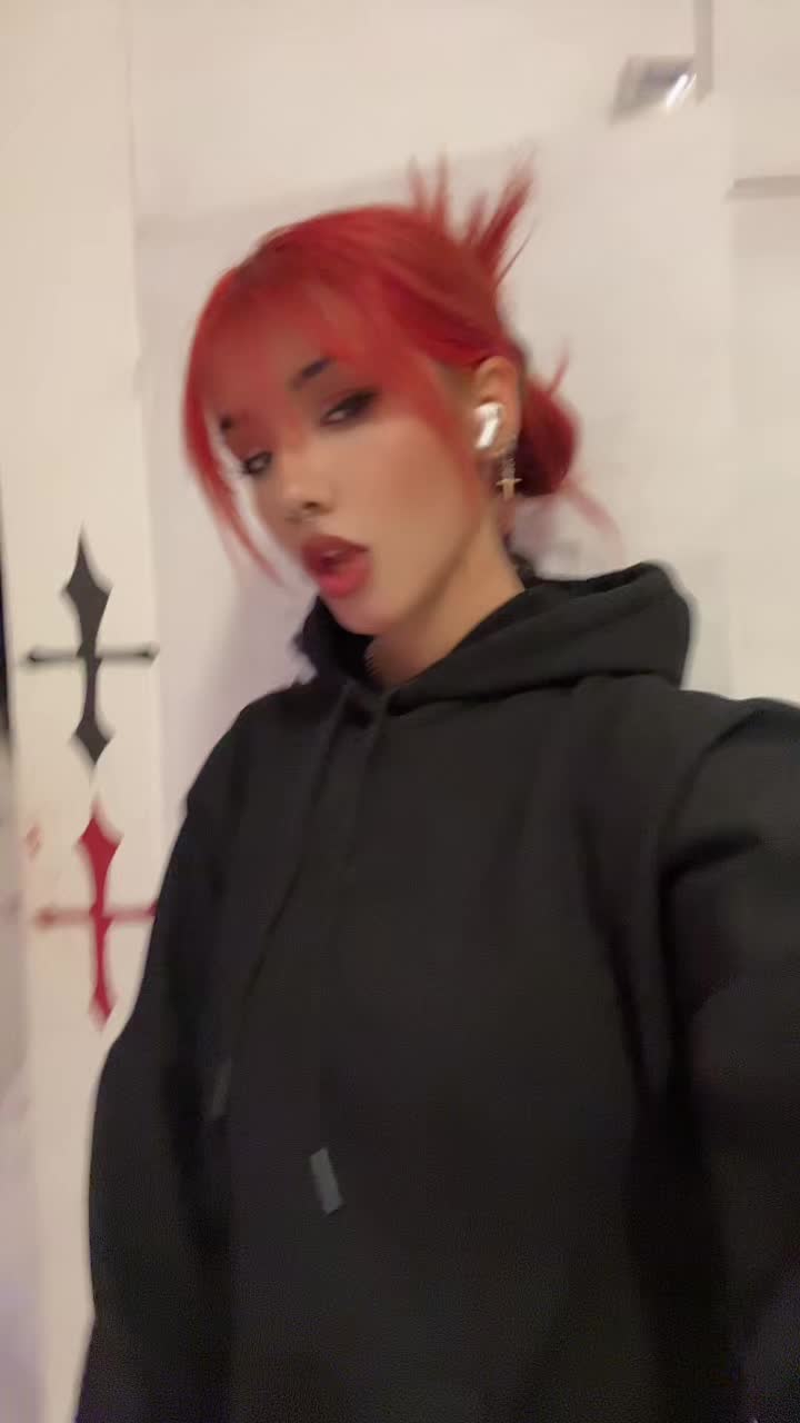 @hellxxrz