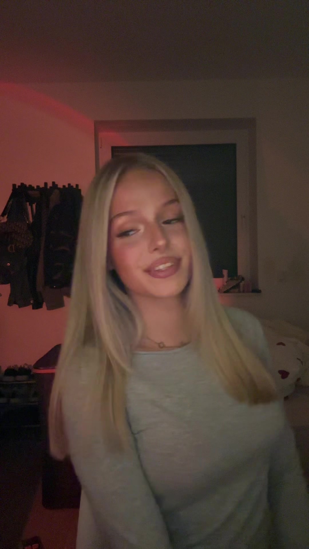 @𝐙𝐨𝐞𝐲