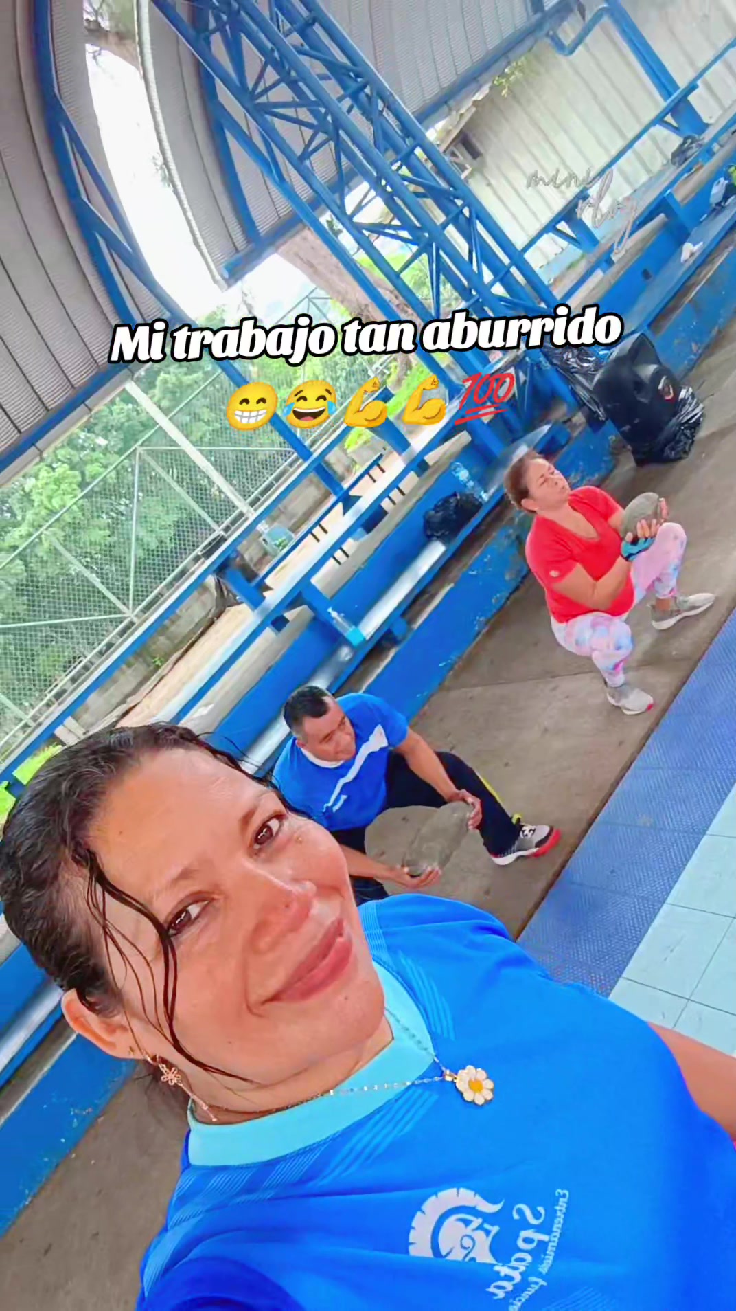 @LorenaGomez🏵🌸🌵☘️ 🇸🇻