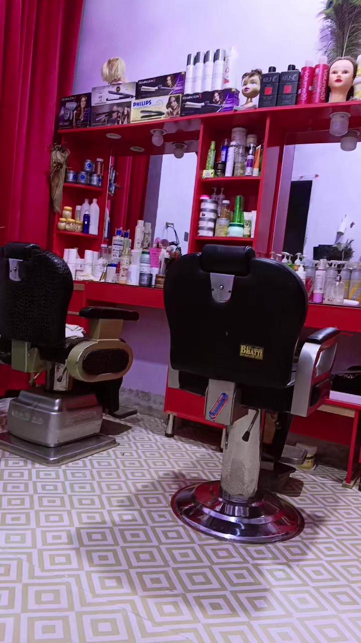 @Her's Beauty Parlour