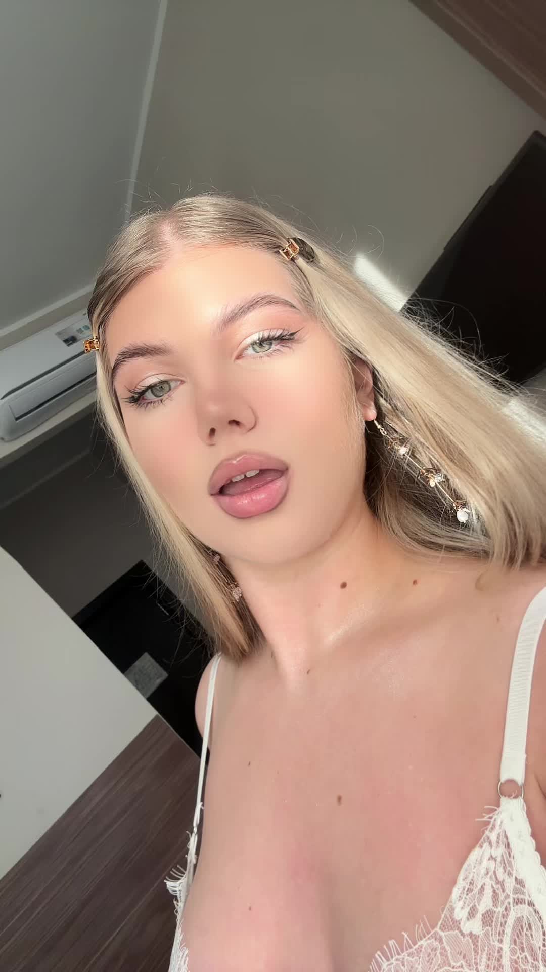 @🦋🤍