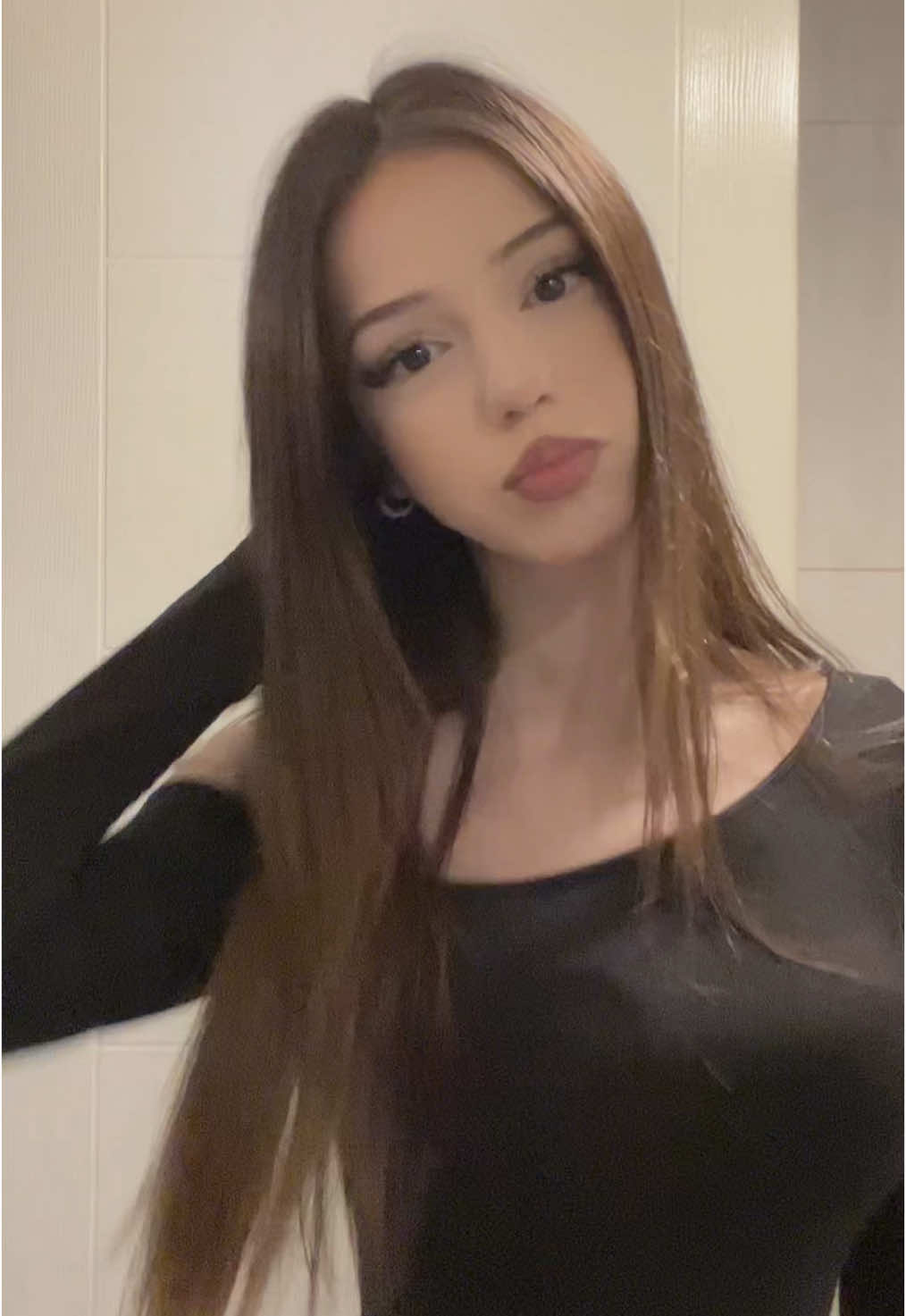 @𝓔𝓴𝓲𝓷