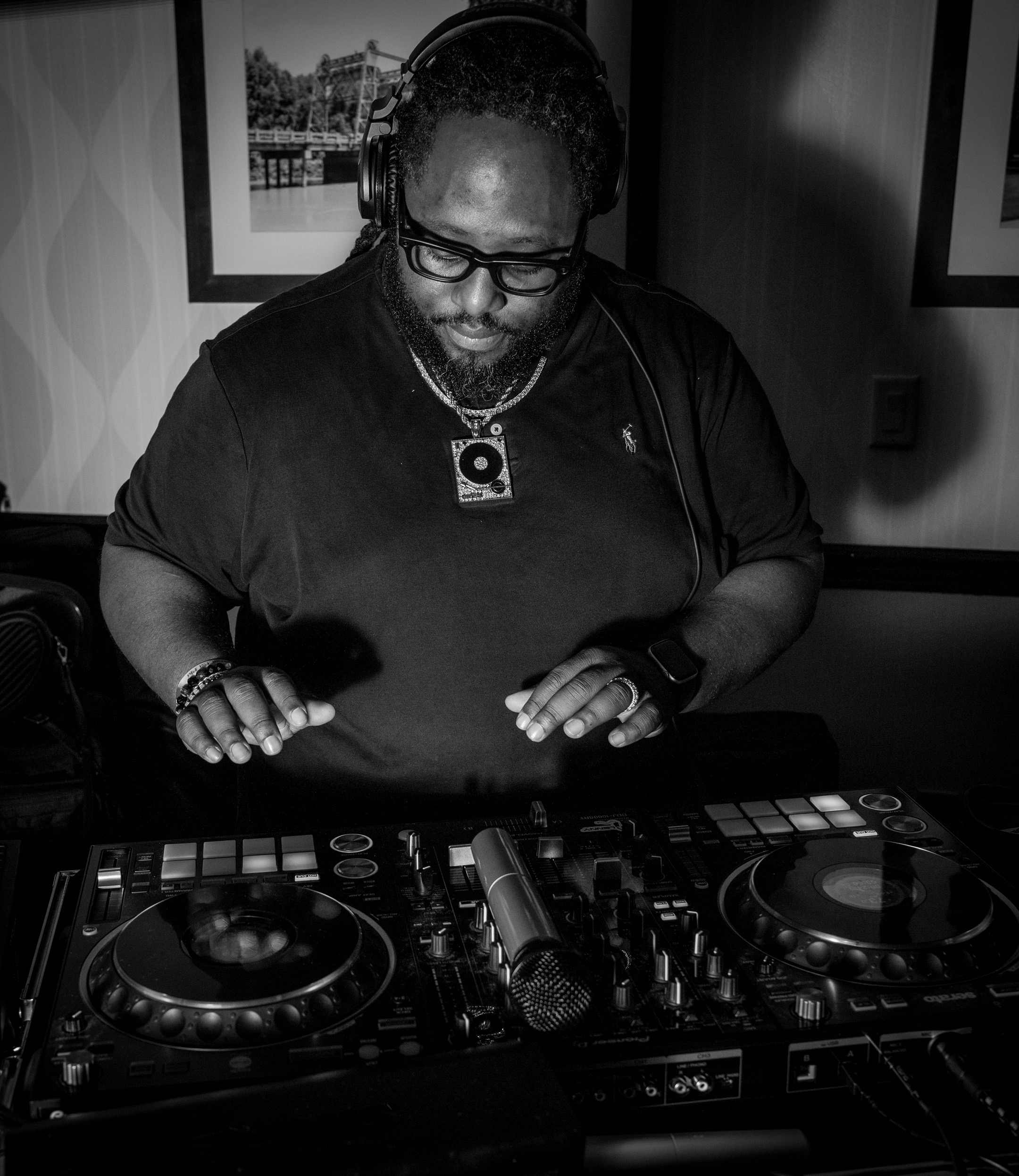 @DJ Lenny Love