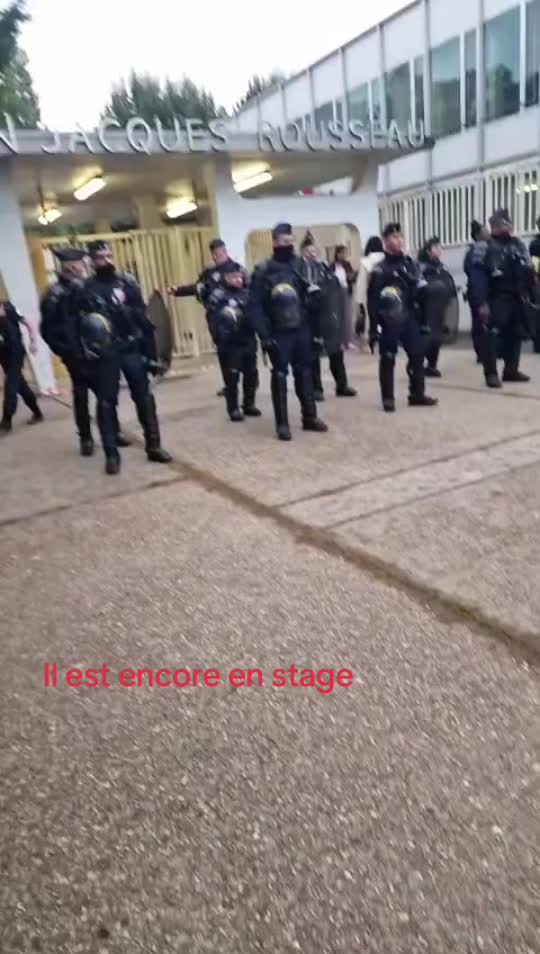 @b2