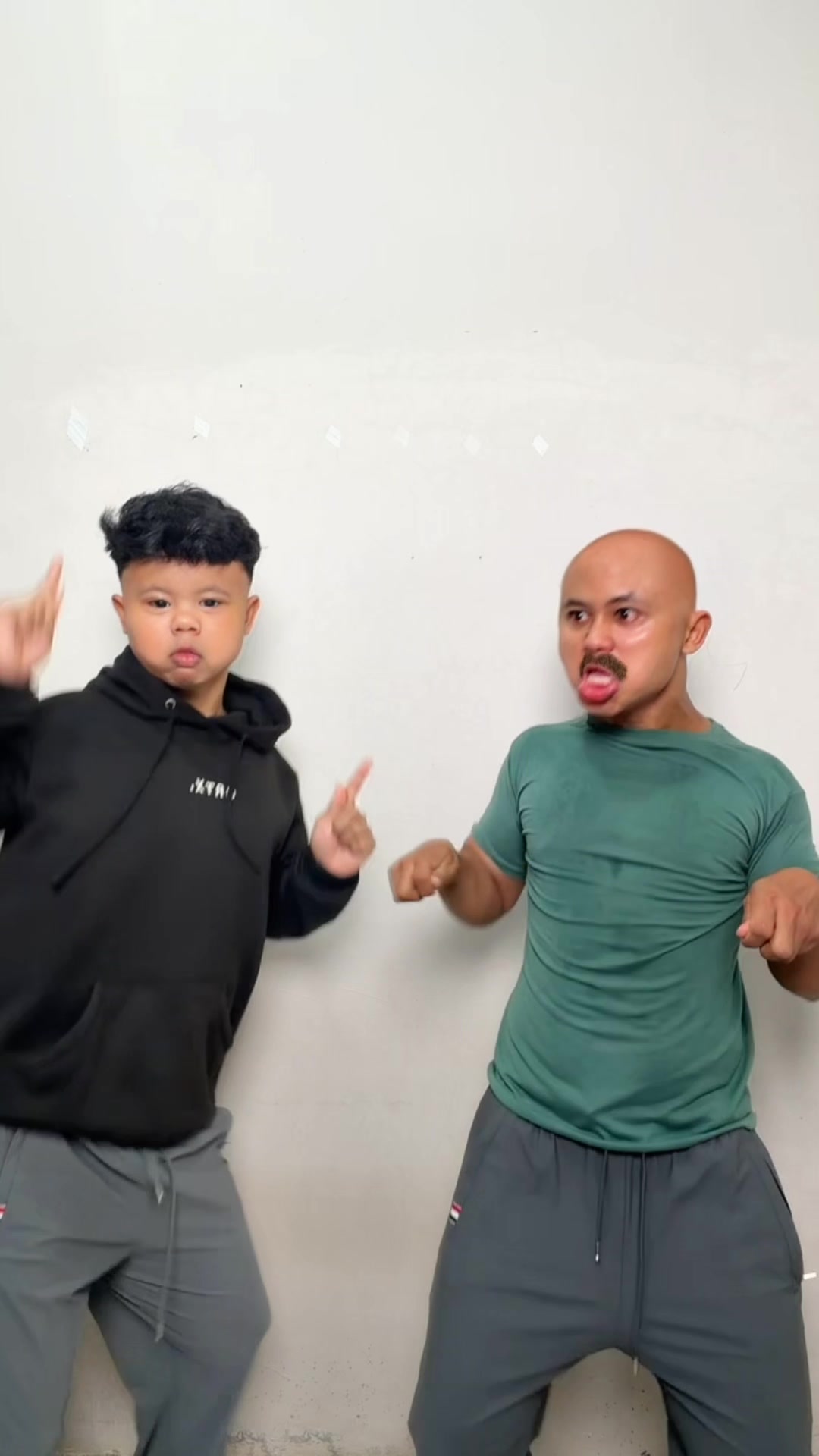 @Ardikatamps