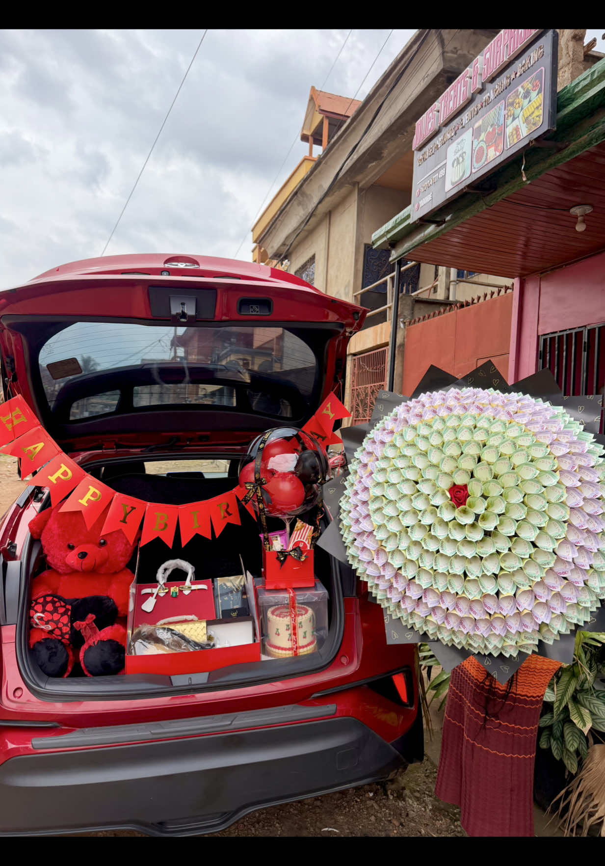 @Yaoundé Suprise planner