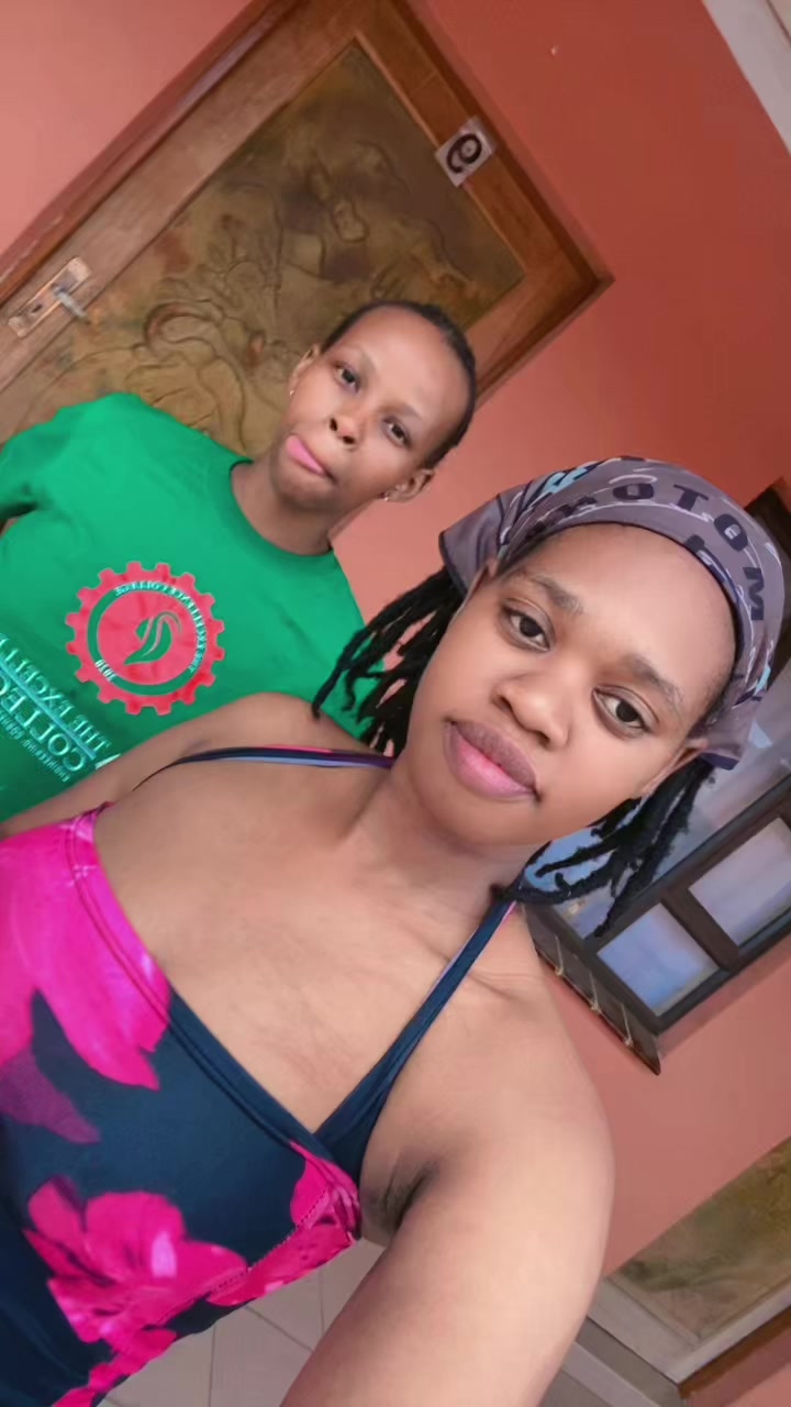 @Phumlile maSompisy ntuli🥰