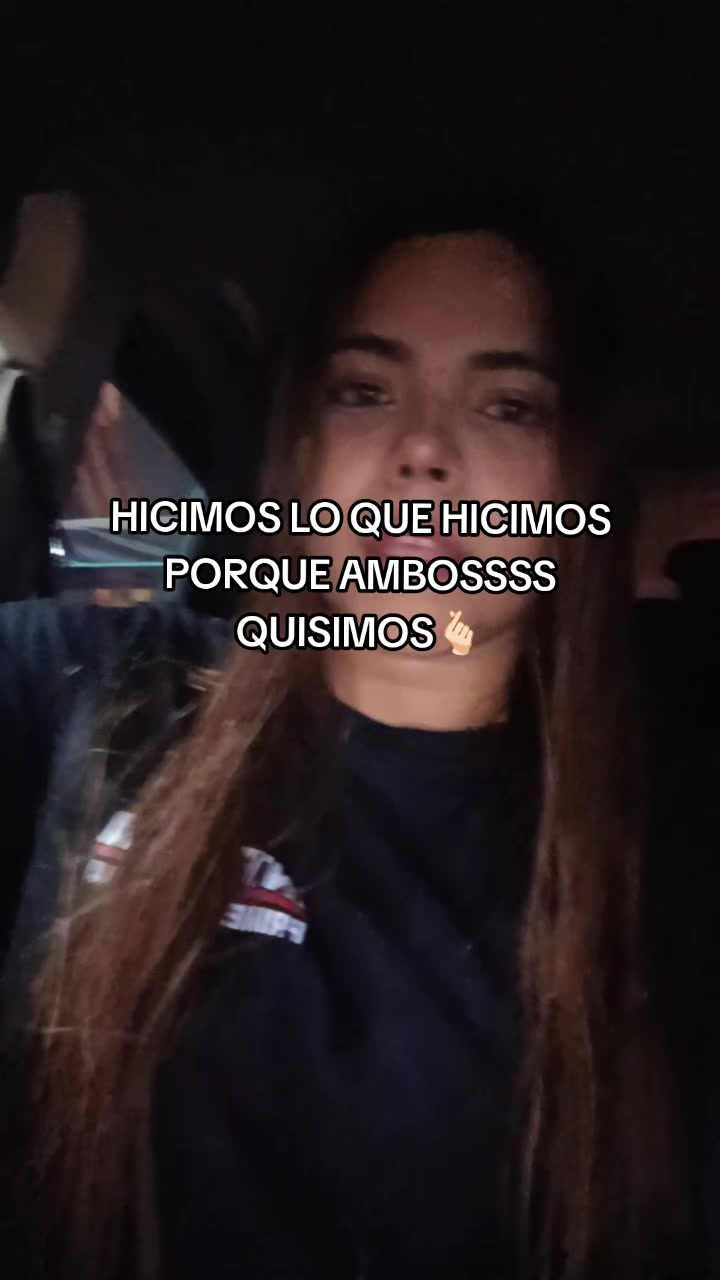 @NICOLE MENDOZA🍕🏖️