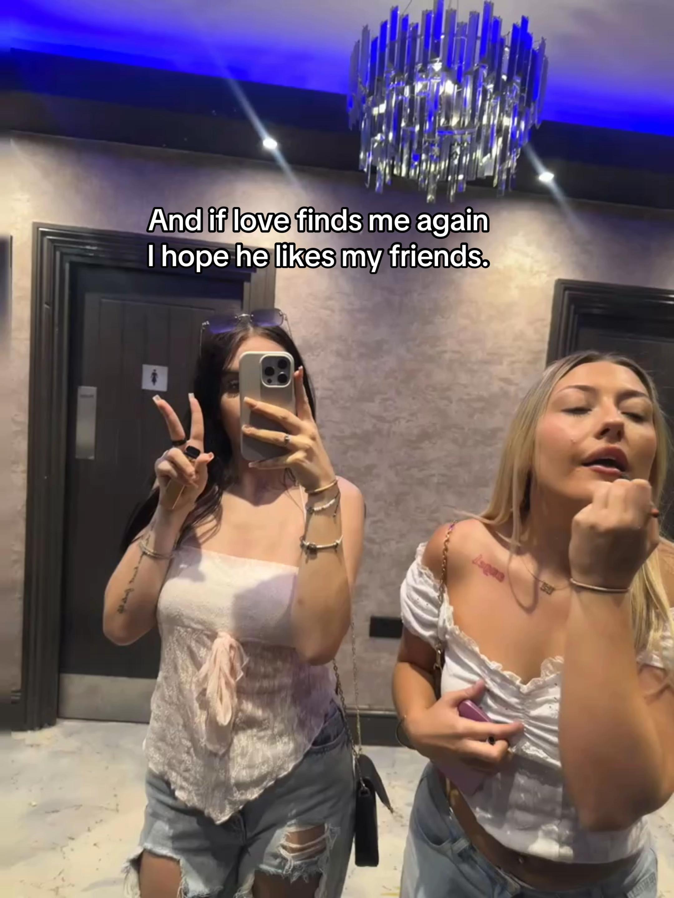 @𝐂𝐀𝐑𝐋𝐀ꨄ