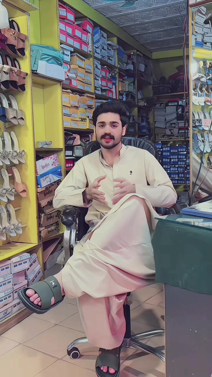 @⚜️جنيد_بھٽو⚜️