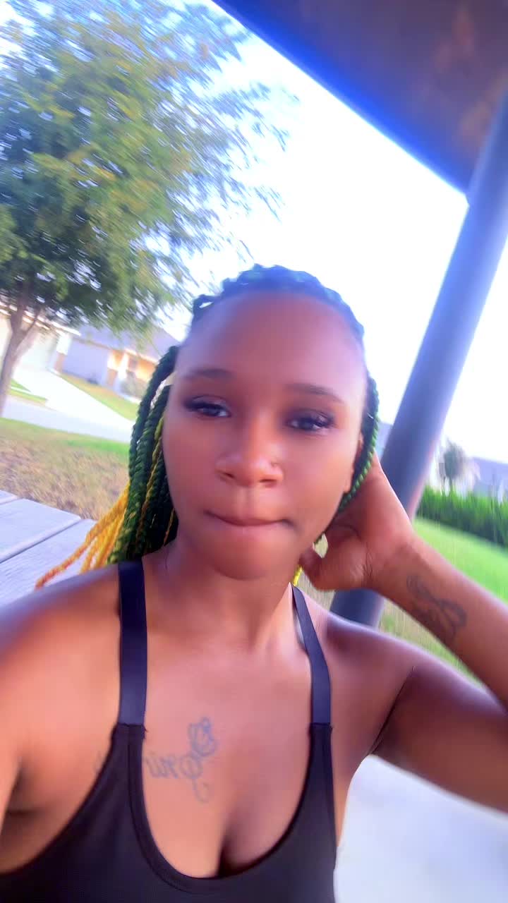@GirlMama_23