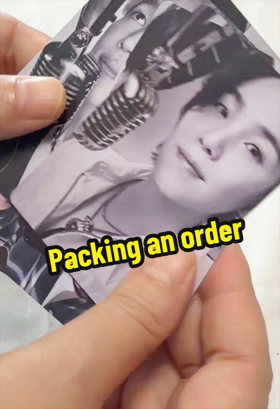 @MiVivi K-pop Merch