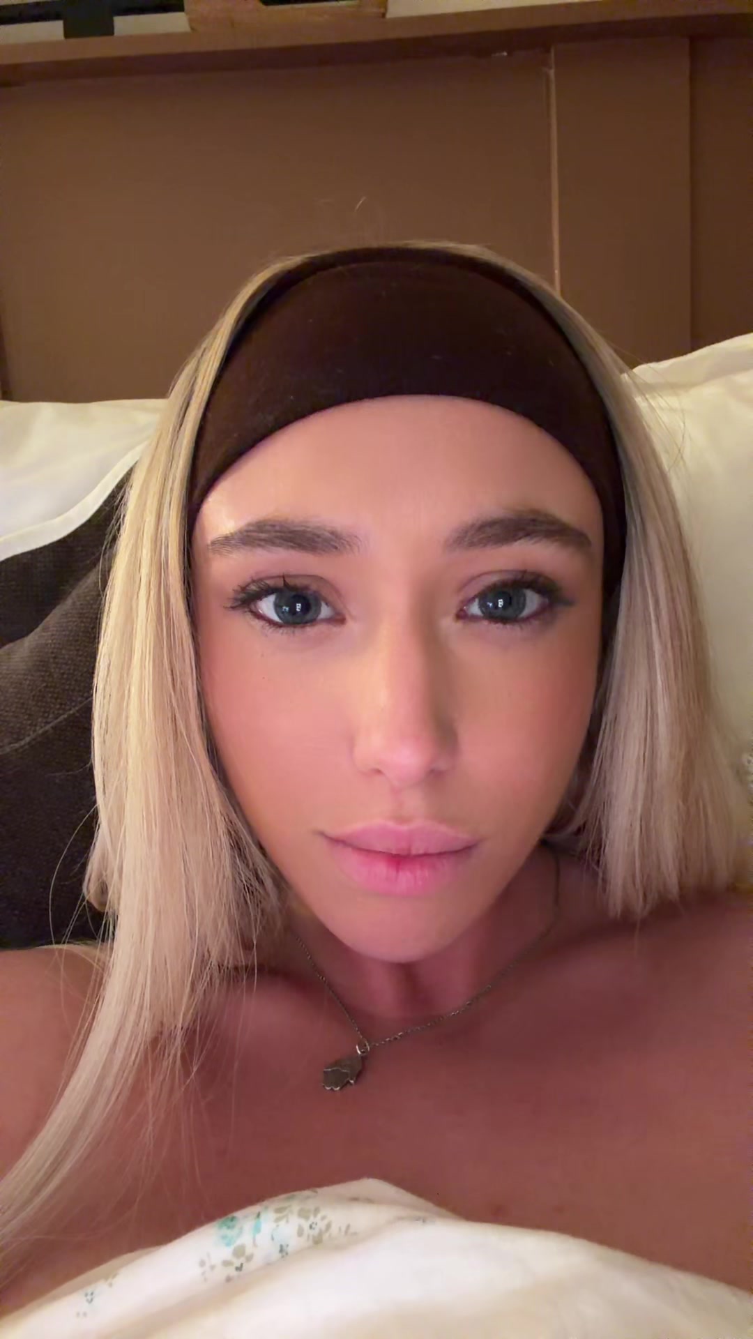 @oliviafyfe