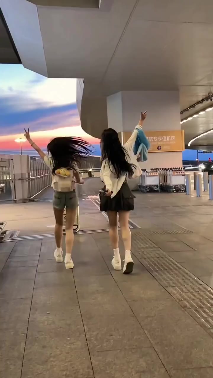@石青(feifei)