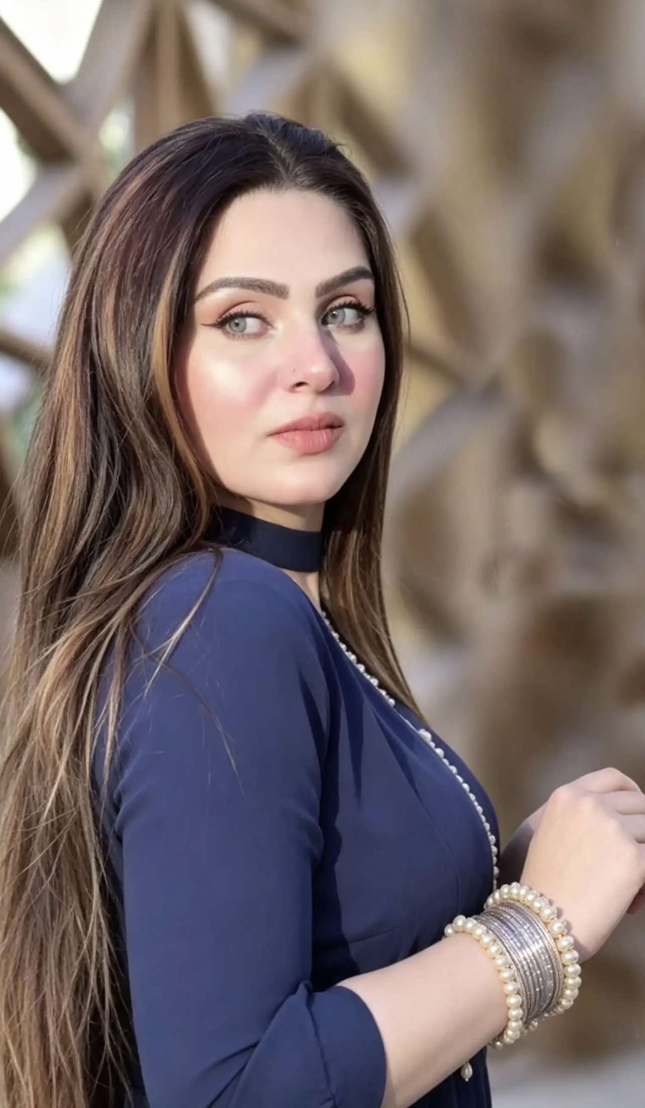 @Momina Naqvie