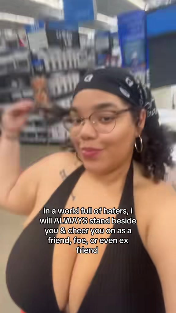 @Day😮💨| Plus Size Influencer