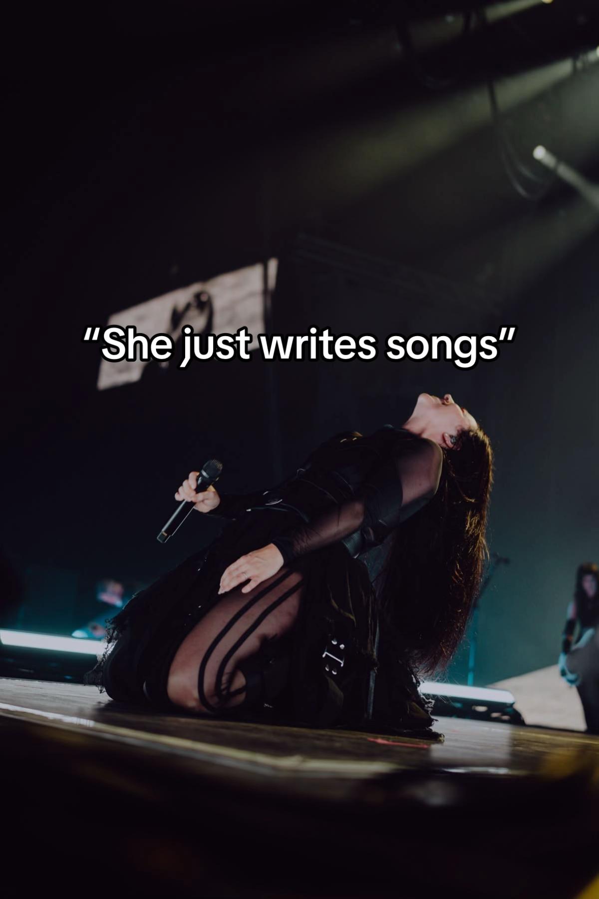 @Amy Lee Universe &bull; Fan Page