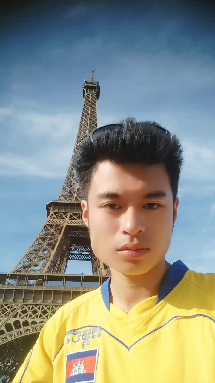 @Victor🇰🇭🇫🇷