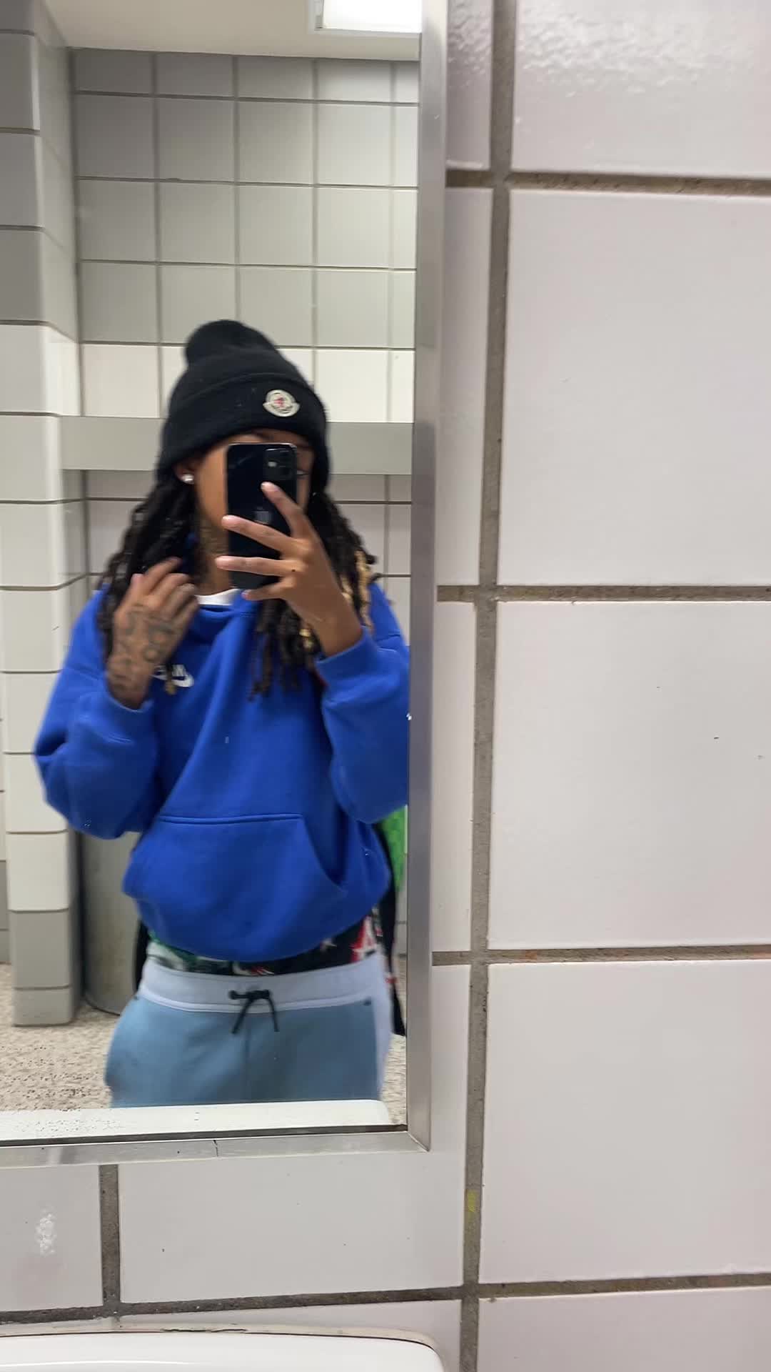 @®️