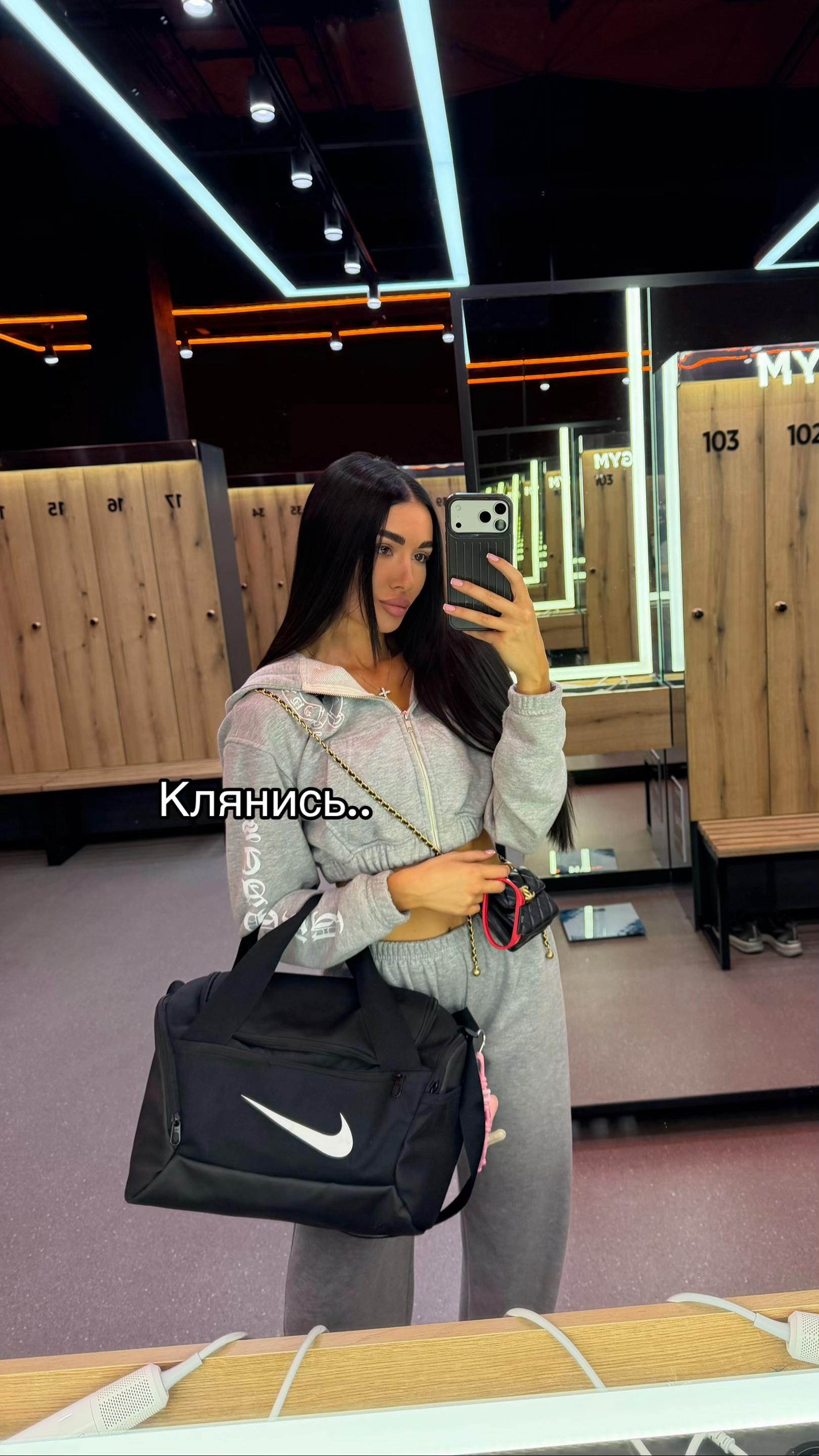 @akk8110