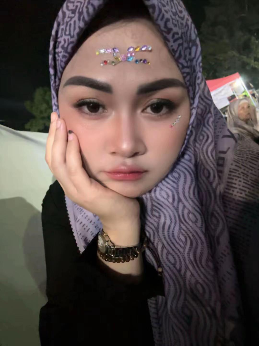 @&nu;&epsilon;𝓡𝐚𝔫ⓝέ