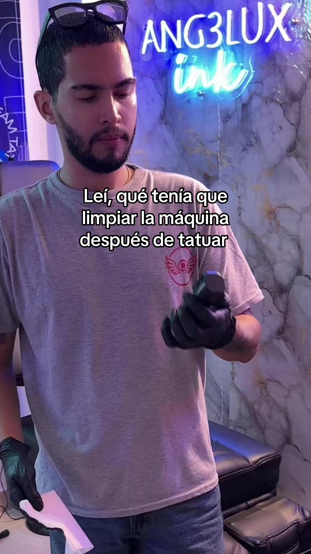 @Angelux_ink