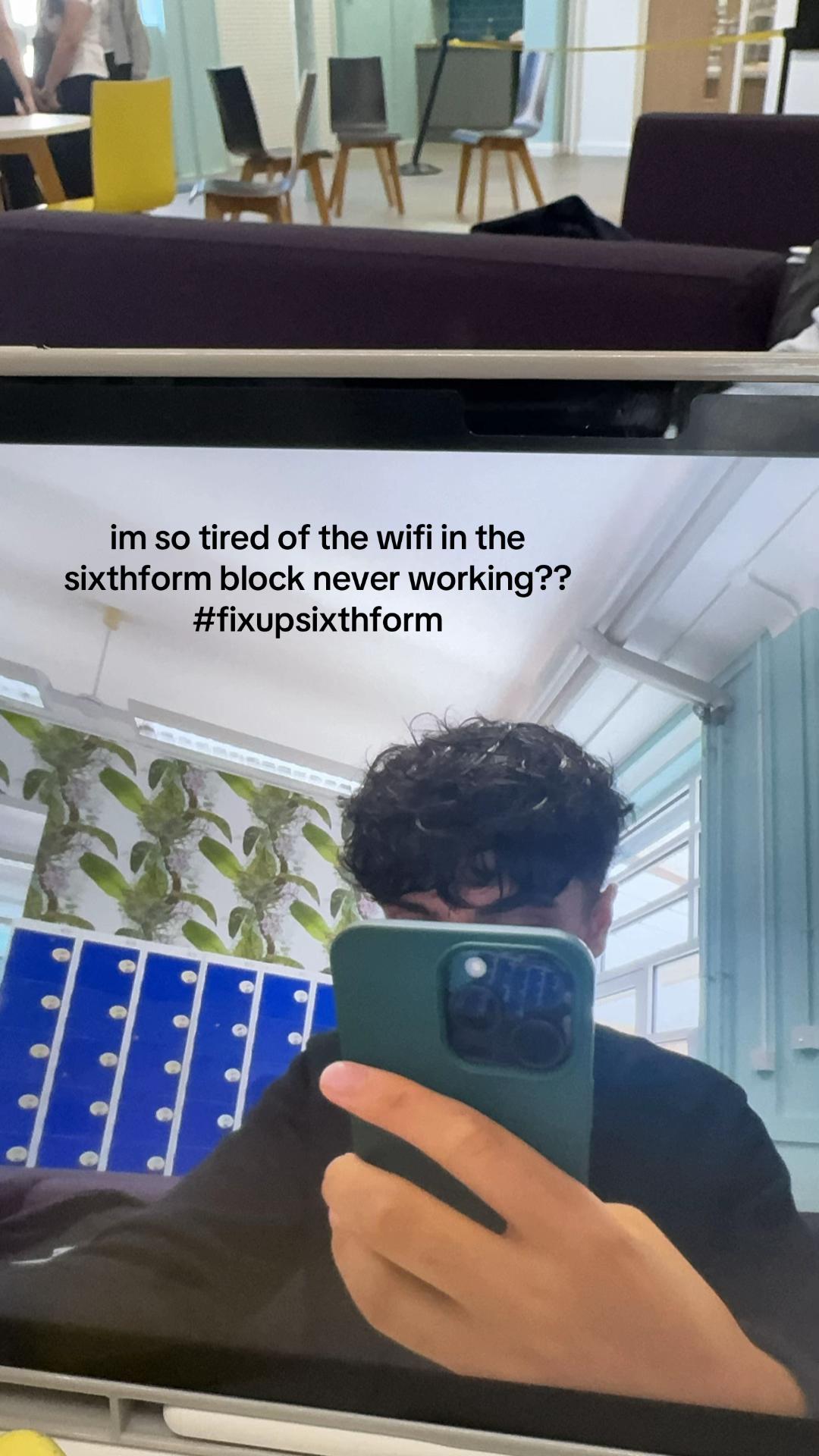 @mo