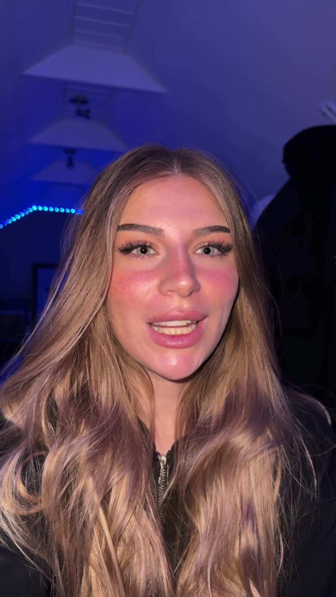 @𝐋𝐚𝐞 𝐋𝐚𝐞 🕊