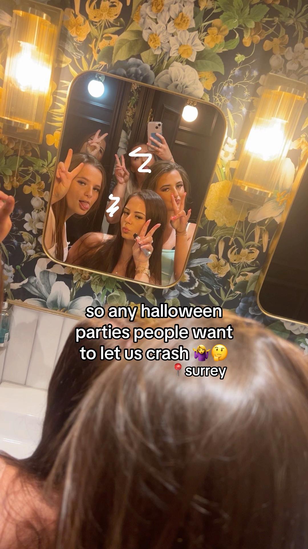 @👩🏼&zwj;🐰&zwj;👩🏽👩🏼&zwj;🐰&zwj;👩🏽